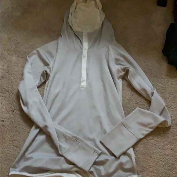 Workout top - Picture 1 of 1